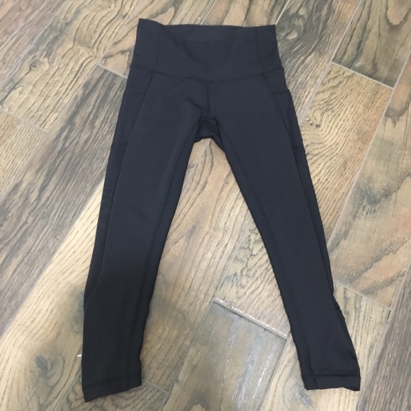 Lululemon Seek The Heat Crop (6) - Picture 3 of 7